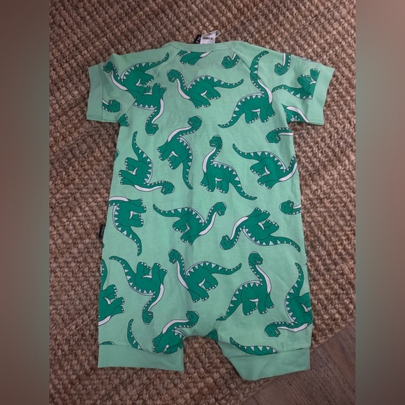 Zip Romper - Picture 3 of 4